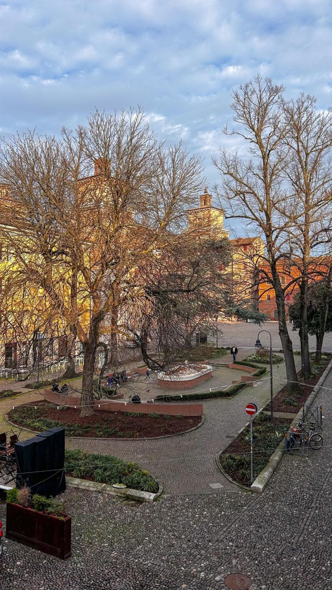 Al Castello Hotel Ferrara Exterior photo